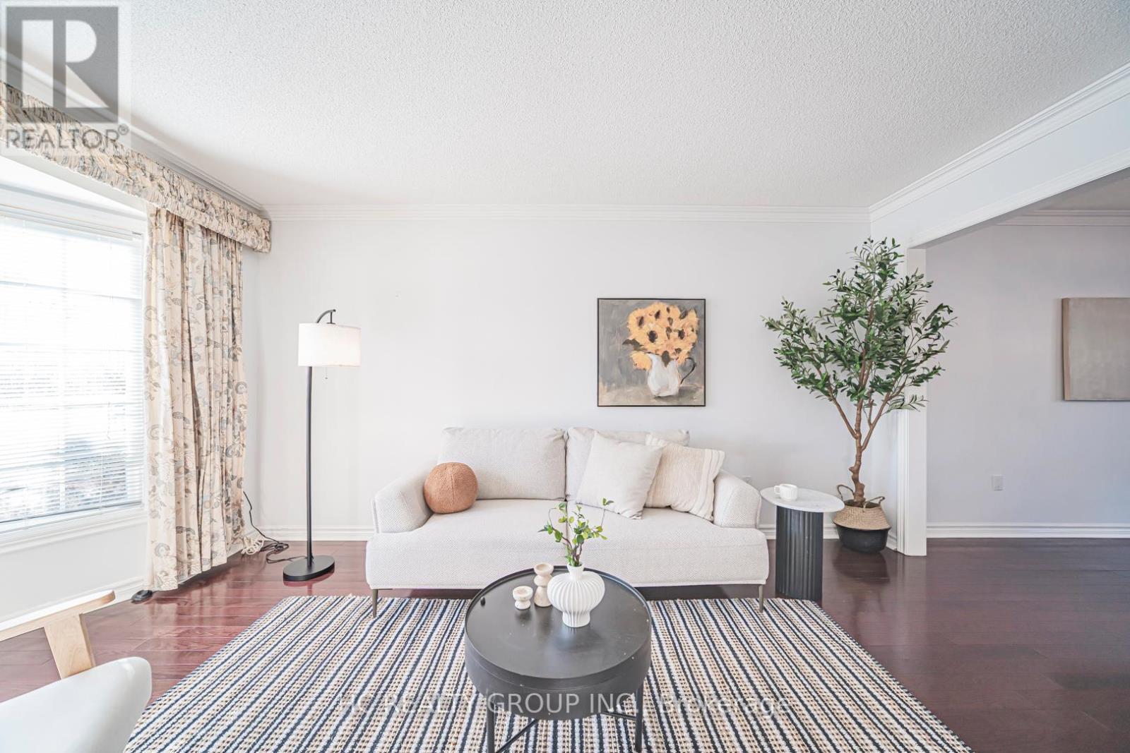 2066 Pineview Drive, Oakville, ON - Indoor