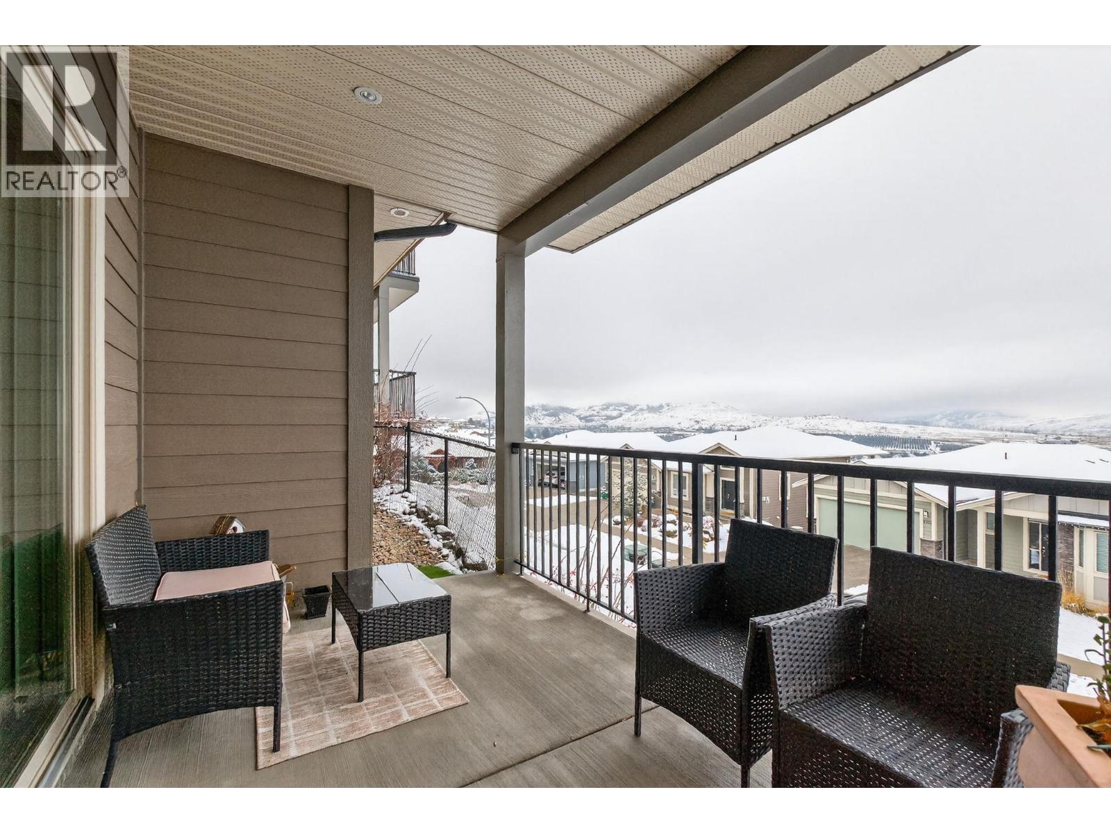 1040 Mt Revelstoke Place Unit# 32, Vernon, BC - Outdoor With Deck Patio Veranda With Exterior