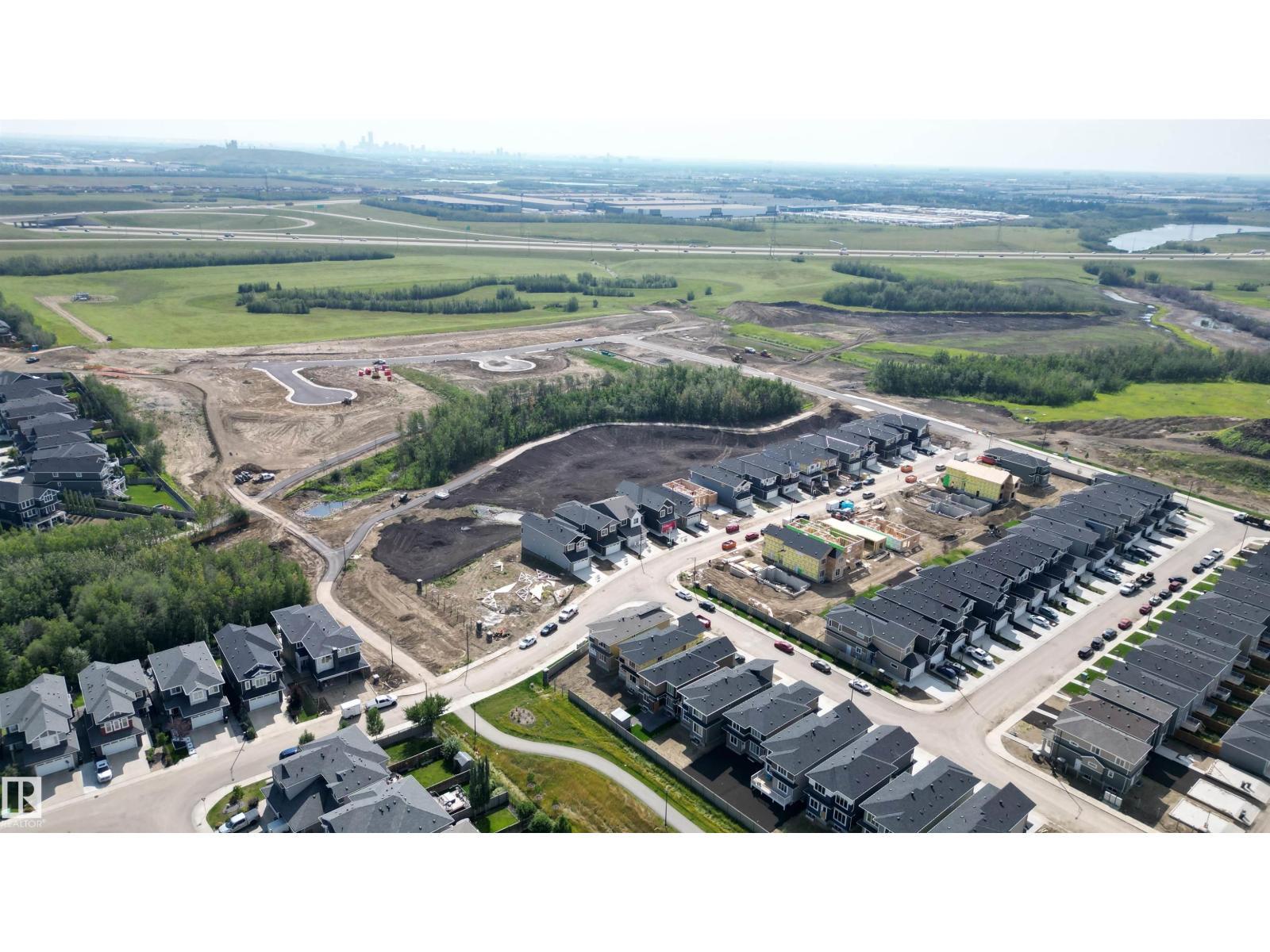 3127 Magpie Wy Nw, Edmonton, AB - Outdoor With View