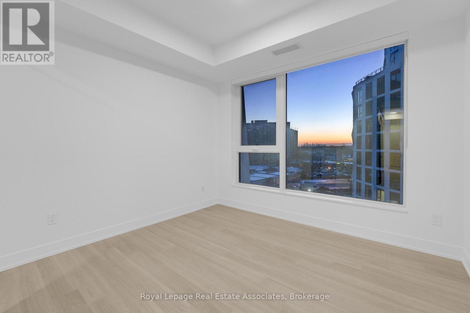 1012 - 60 Central Park Roadway, Toronto, ON - Indoor Photo Showing Other Room