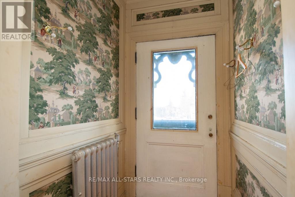 173 Lindsay Street S, Kawartha Lakes (Lindsay), ON - Indoor Photo Showing Other Room