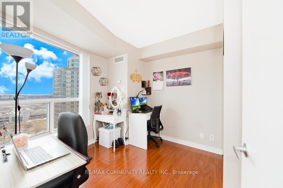 1903 - 38 Lee Centre Drive, Toronto, ON - Indoor Photo Showing Other Room