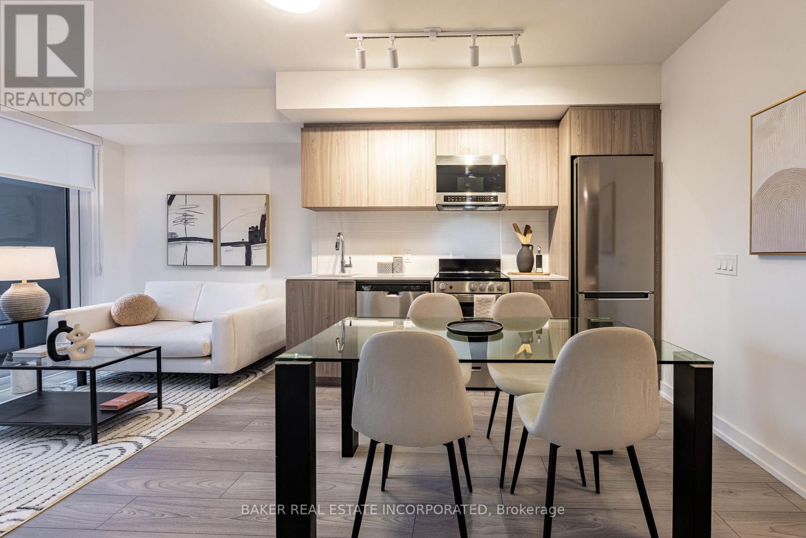 1007 - 223 Redpath Avenue, Toronto, ON - Indoor