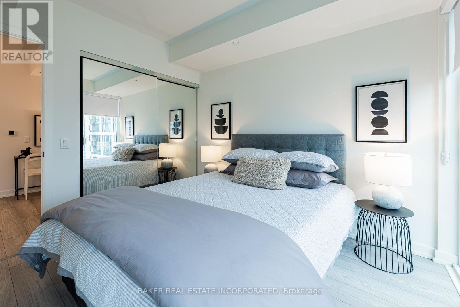 1007 - 223 Redpath Avenue, Toronto, ON - Indoor Photo Showing Bedroom