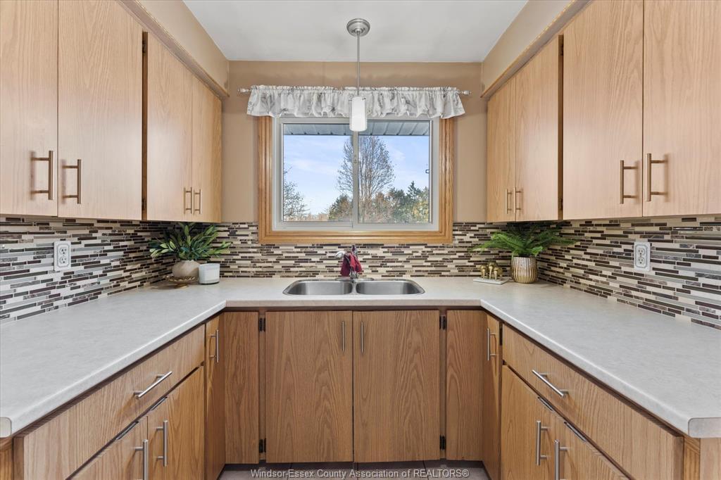 4810 Ray Road, Windsor, ON