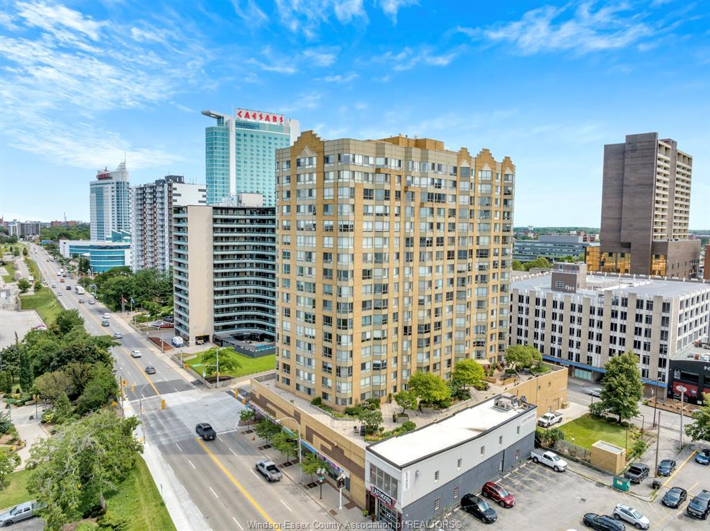 1407-75 Riverside Drive East, Windsor, ON