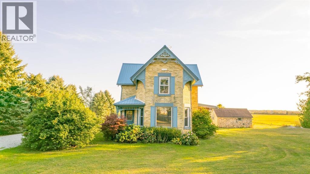 1371 Petrolia Line, St Clair, ON - Outdoor