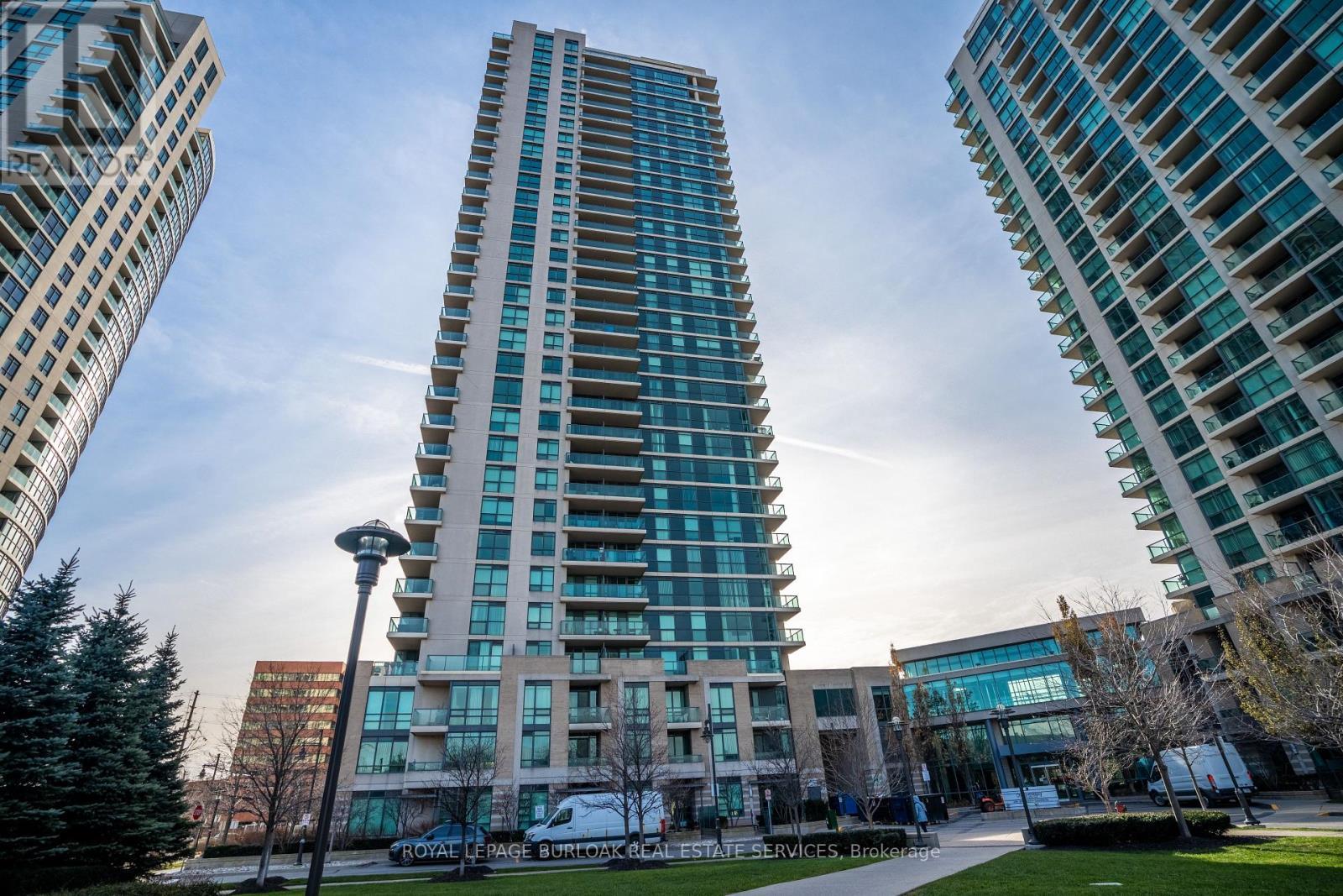 2903 - 225 Sherway Gardens Road, Toronto, ON - Outdoor With Balcony With Facade