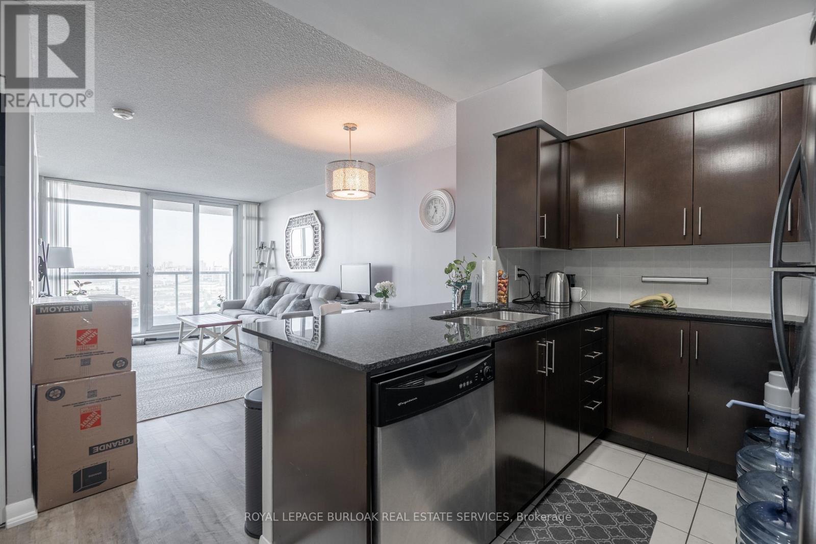 2903 - 225 Sherway Gardens Road, Toronto, ON - Indoor Photo Showing Kitchen