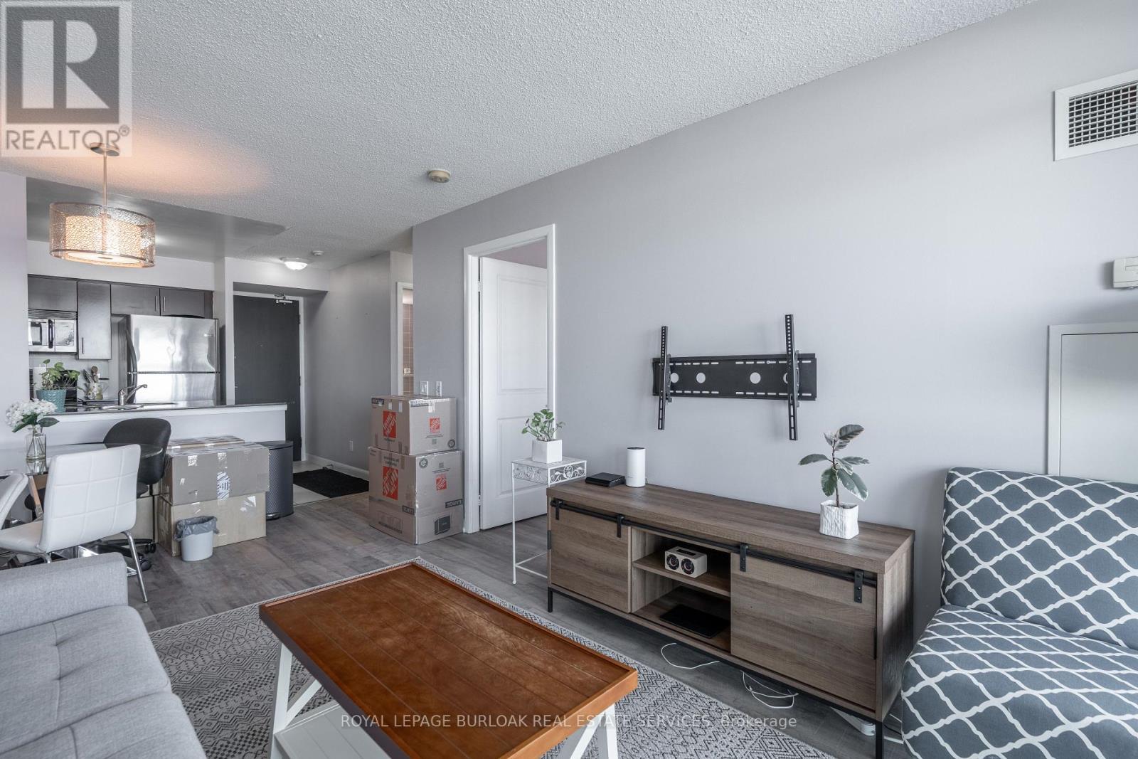 2903 - 225 Sherway Gardens Road, Toronto, ON - Indoor