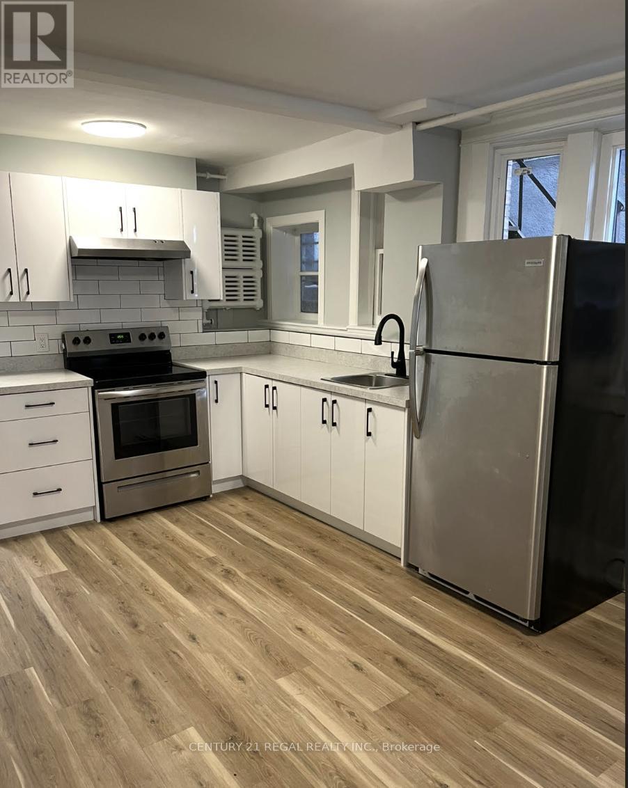 2 - 1502 King Street W, Toronto, ON - Indoor Photo Showing Kitchen