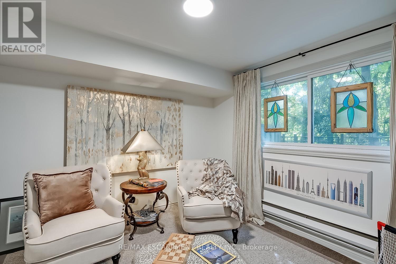 5 - 1580 Kerns Road, Burlington, ON - Indoor