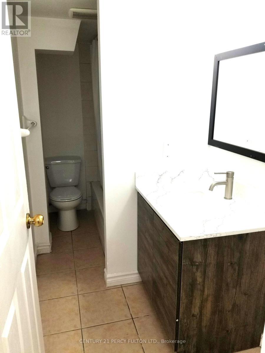 Basement-1 - 182 Confederation Drive, Toronto, ON - Indoor Photo Showing Bathroom