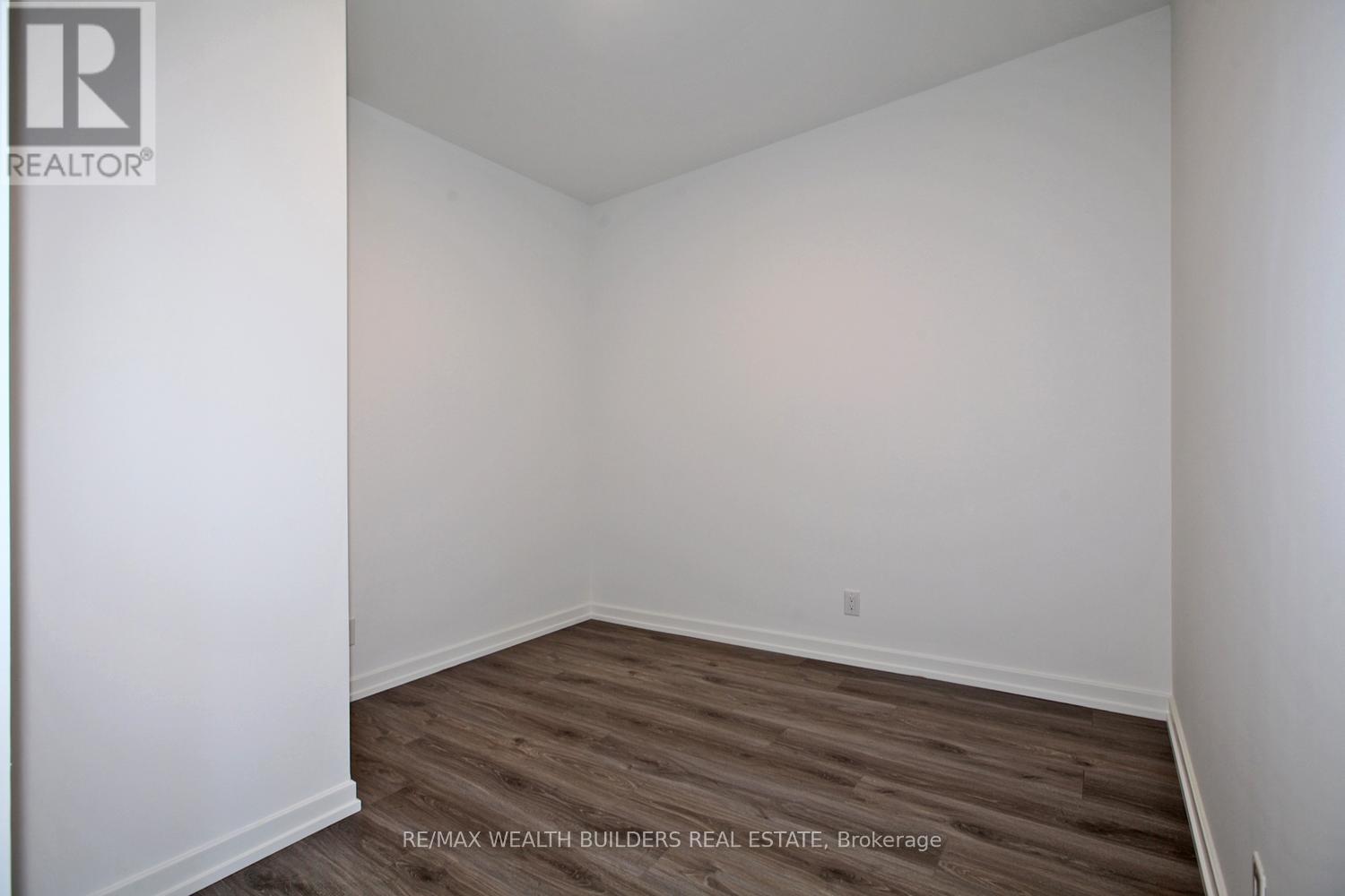 502 - 20 Tubman Avenue, Toronto, ON - Indoor Photo Showing Other Room