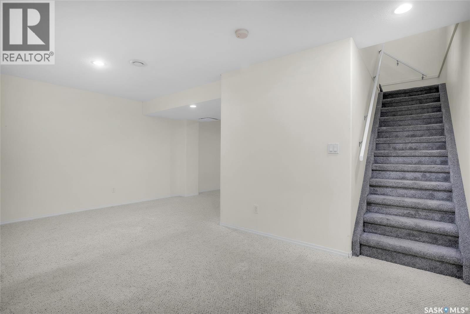 20 135 Pawlychenko Lane, Saskatoon, SK - Indoor