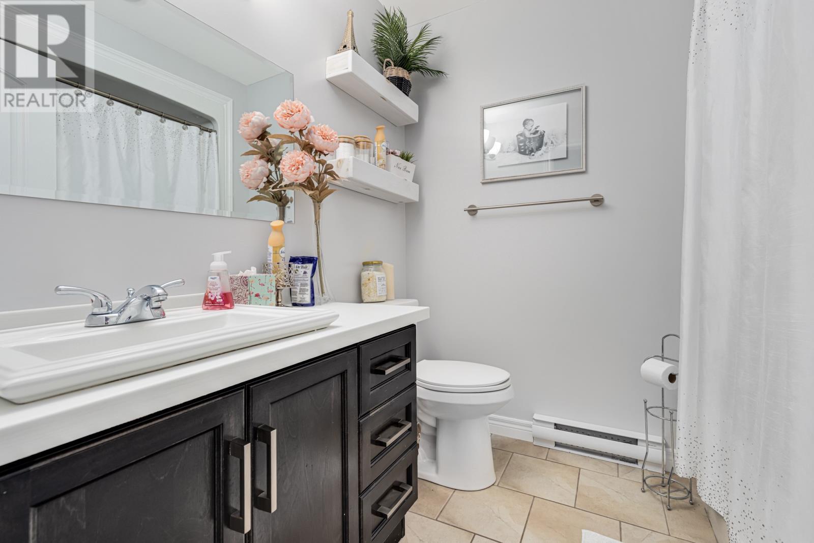 28 Finlaystone Drive, Mount Pearl, NL - Indoor Photo Showing Bathroom
