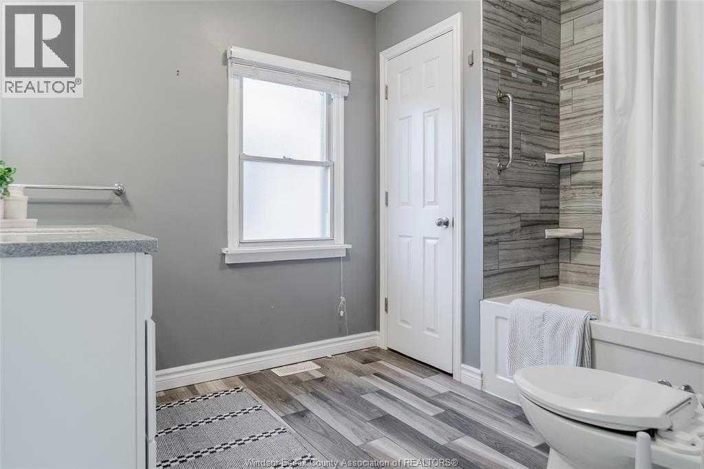 1769 Balfour Boulevard, Windsor, ON - Indoor