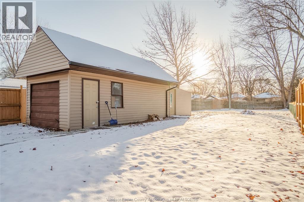 1769 Balfour Boulevard, Windsor, ON - Outdoor