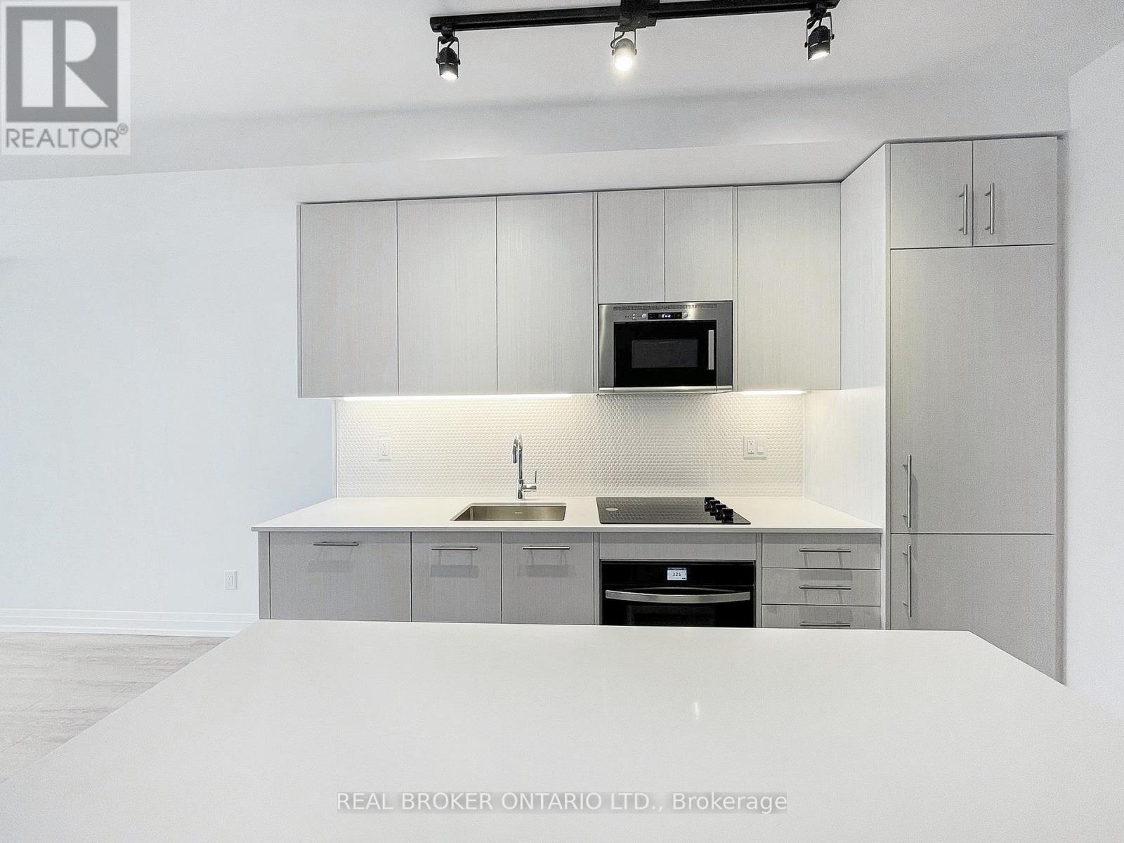 2705 - 286 Main Street, Toronto, ON - Indoor Photo Showing Kitchen With Upgraded Kitchen