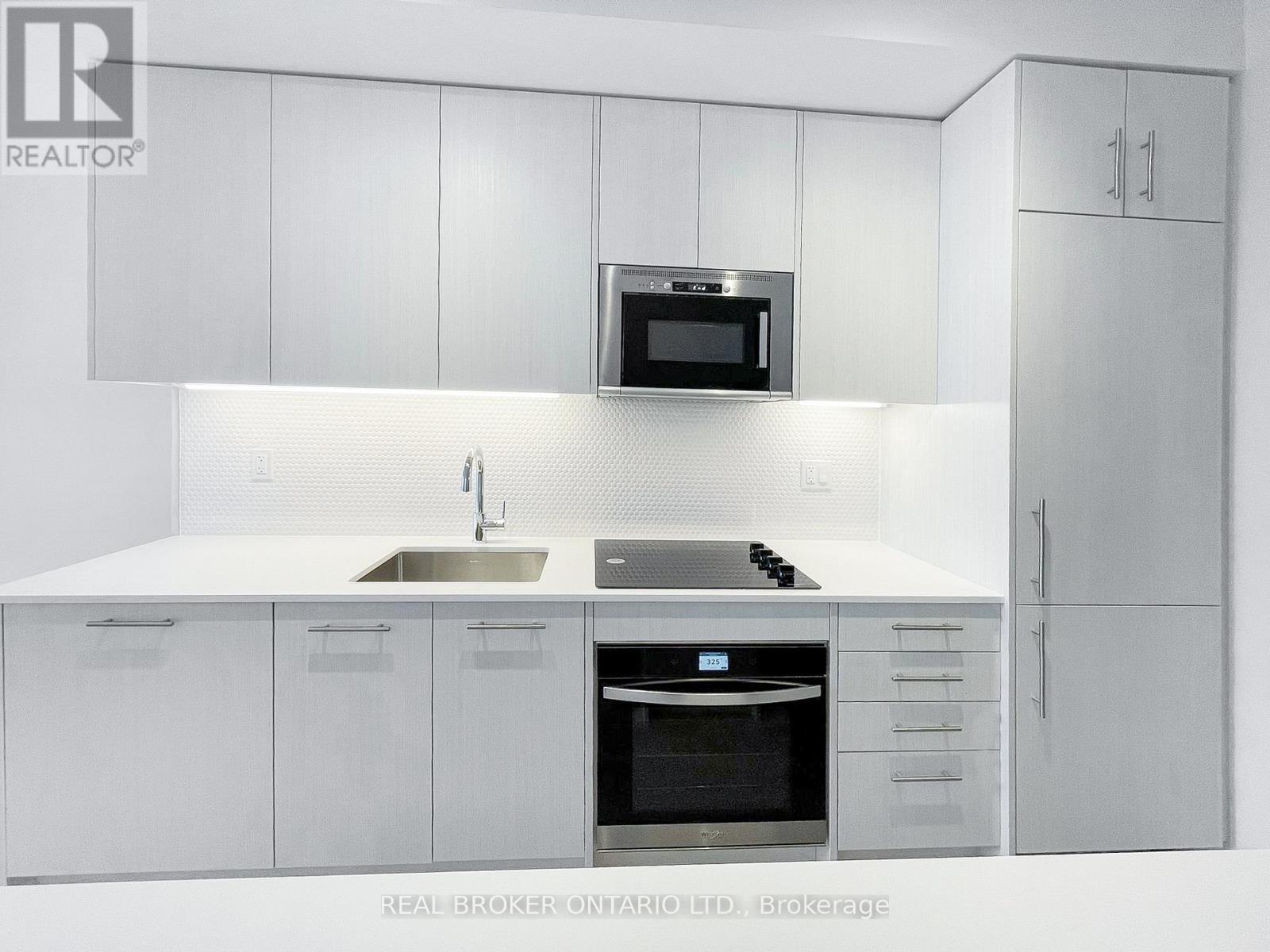 2705 - 286 Main Street, Toronto, ON - Indoor Photo Showing Kitchen