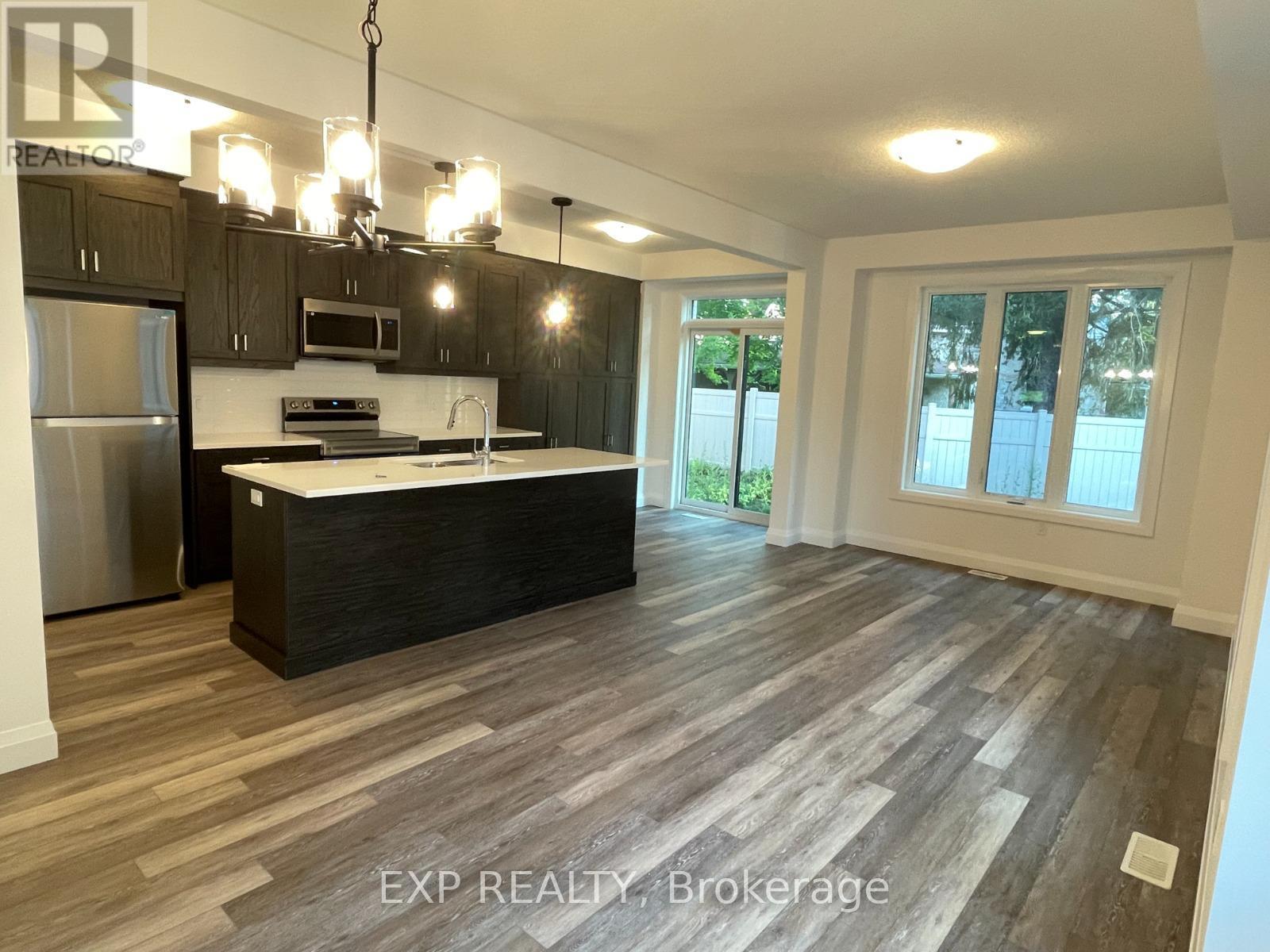 Unit#17 - 143 Elgin Street, Cambridge, ON