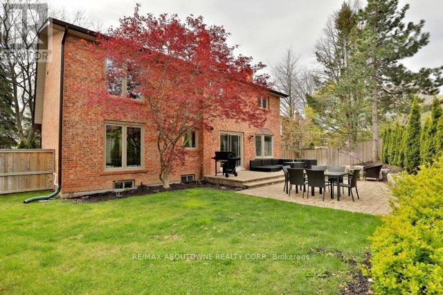 263 Princess Royal Court, Oakville, ON - Outdoor