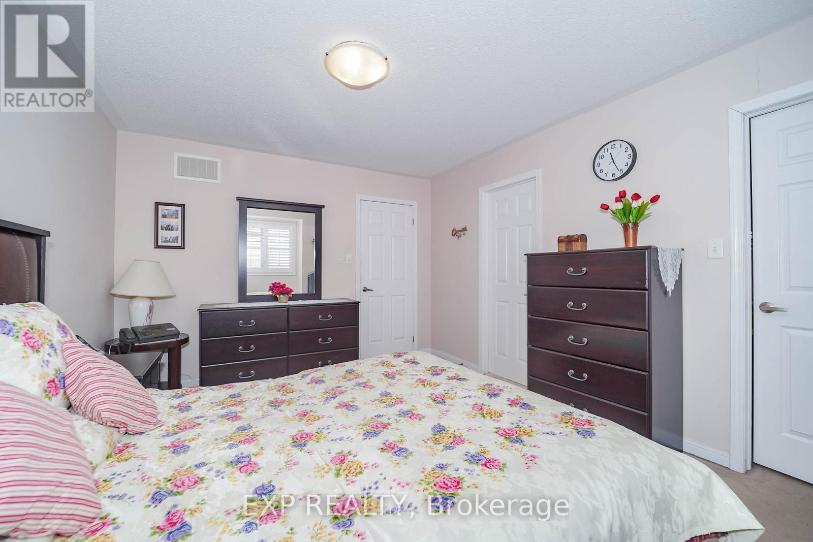 60 Deans Drive, Toronto, ON - Indoor Photo Showing Bedroom