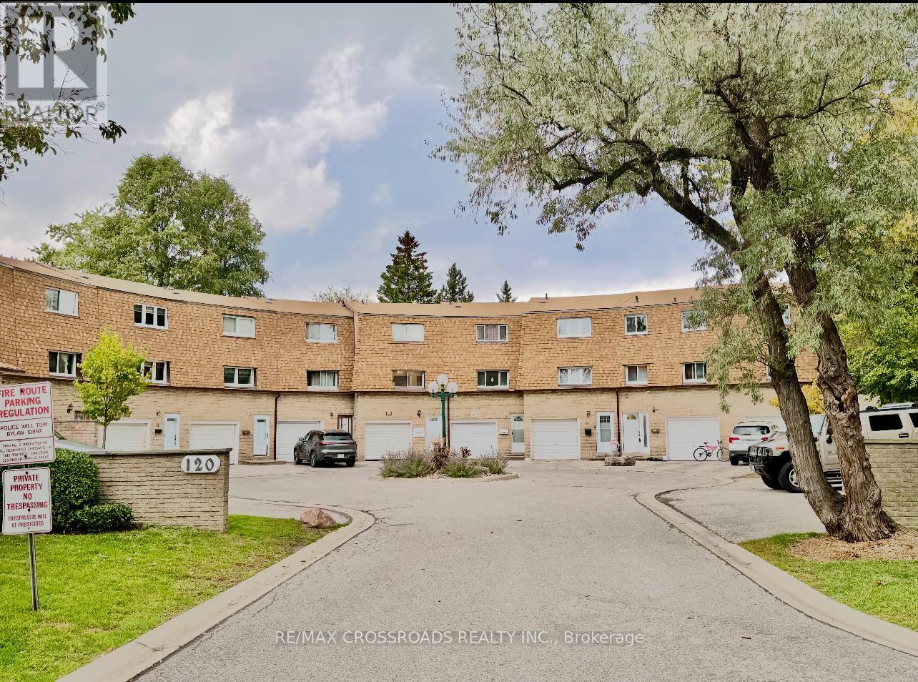58 - 120 Beverly Glen Boulevard, Toronto, ON - Outdoor