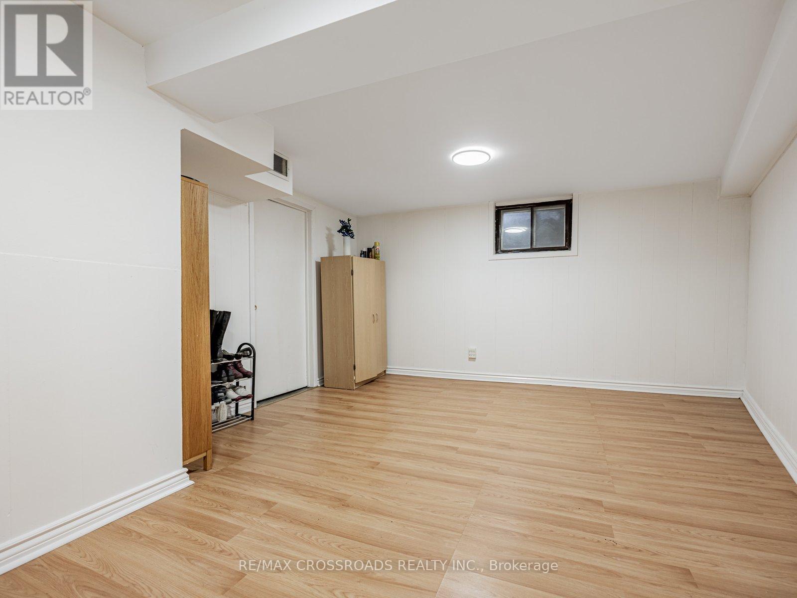 58 - 120 Beverly Glen Boulevard, Toronto, ON - Indoor