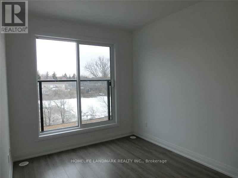 51 - 780 Sheppard Avenue E, Toronto, ON - Indoor Photo Showing Other Room