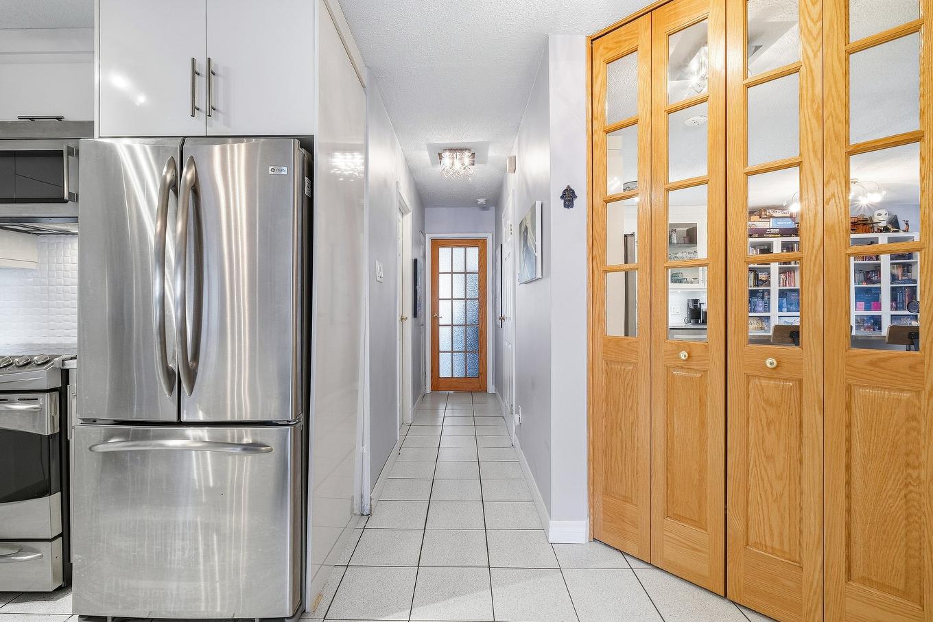 Passageway - 1-540 Rue Henri-Duhamel, Montréal (Verdun/Île-Des-Soeurs), QC - Indoor Photo Showing Kitchen