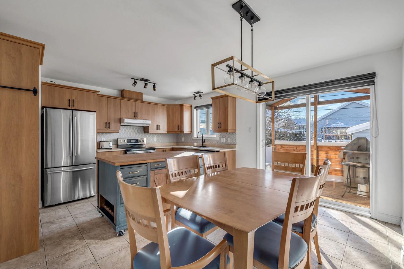 Salle à manger - 7305Z - 7307Z Av. Des Faisans, Québec (Charlesbourg), QC - Indoor