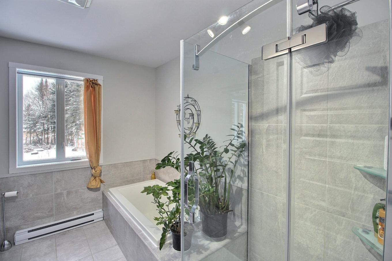 Salle de bains - 1030 Ch. Bergeron, Rouyn-Noranda, QC - Indoor Photo Showing Bathroom