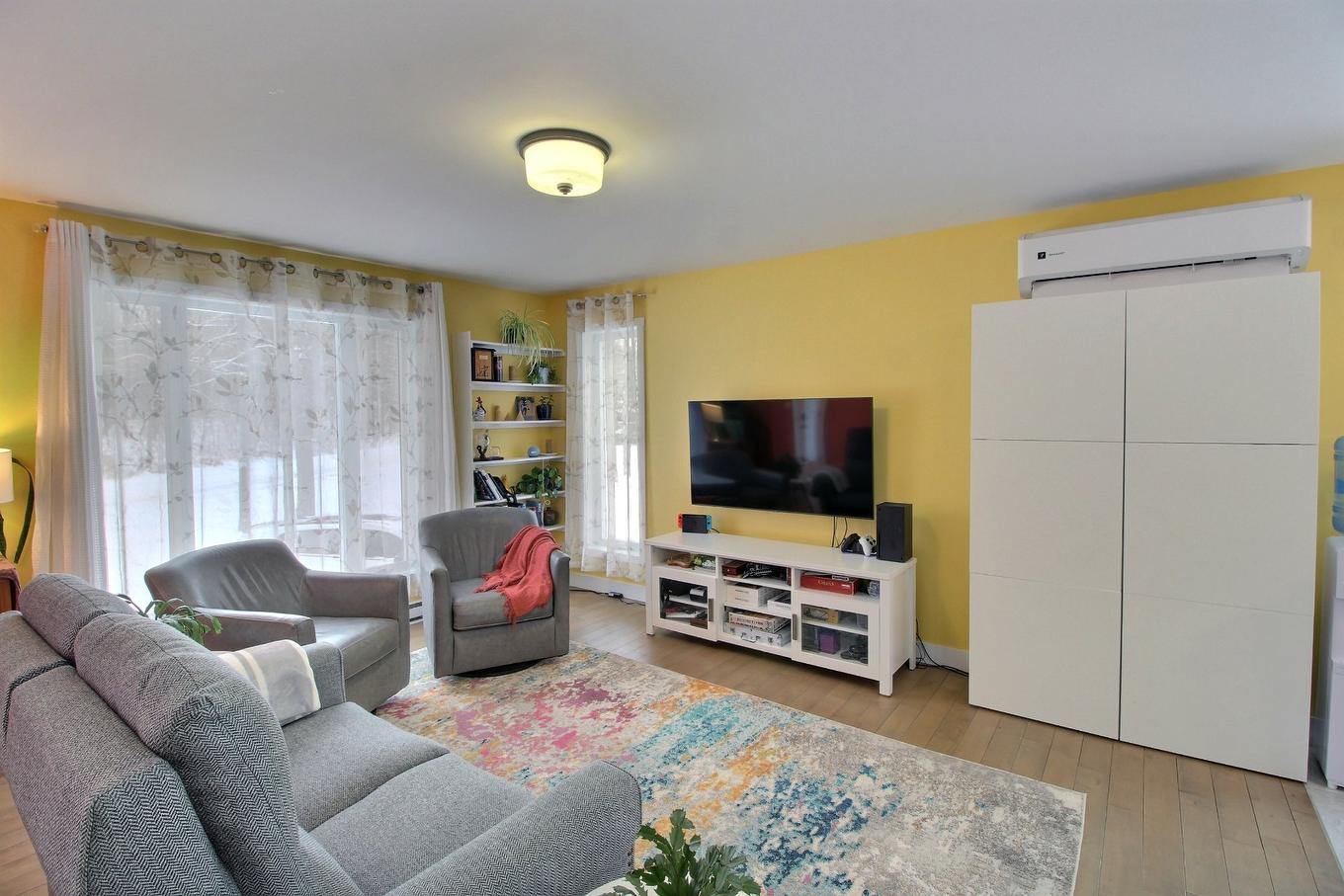 Salon - 1030 Ch. Bergeron, Rouyn-Noranda, QC - Indoor Photo Showing Living Room