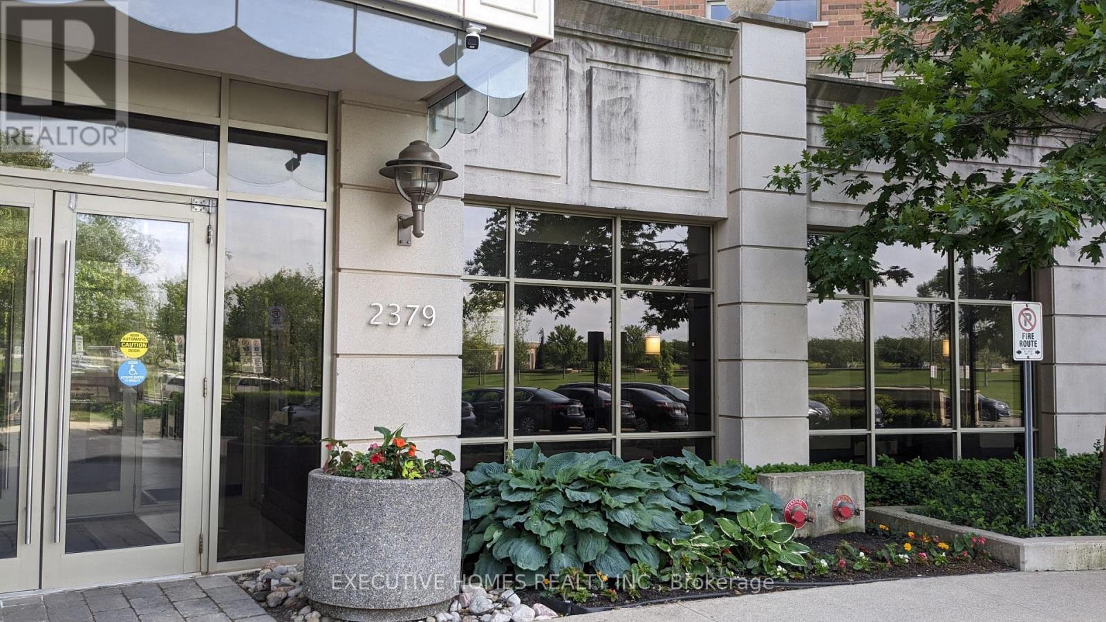 307 - 2379 Central Park Drive, Oakville, ON - Outdoor