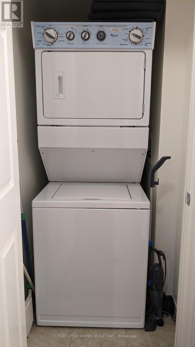 307 - 2379 Central Park Drive, Oakville, ON - Indoor Photo Showing Laundry Room