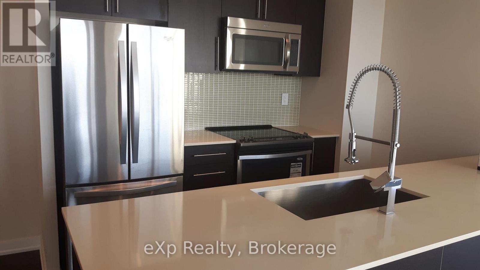 3610 - 4011 Brickstone Mews, Mississauga (Creditview), ON - Indoor Photo Showing Kitchen With Upgraded Kitchen