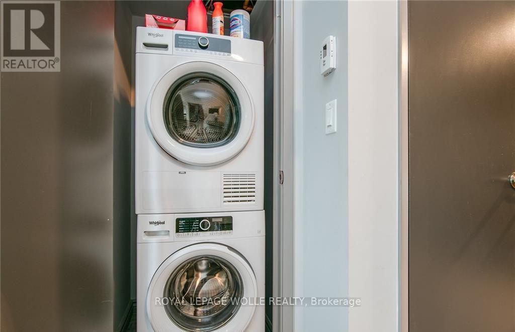 609F - 275 Larch Street, Waterloo, ON - Indoor Photo Showing Laundry Room