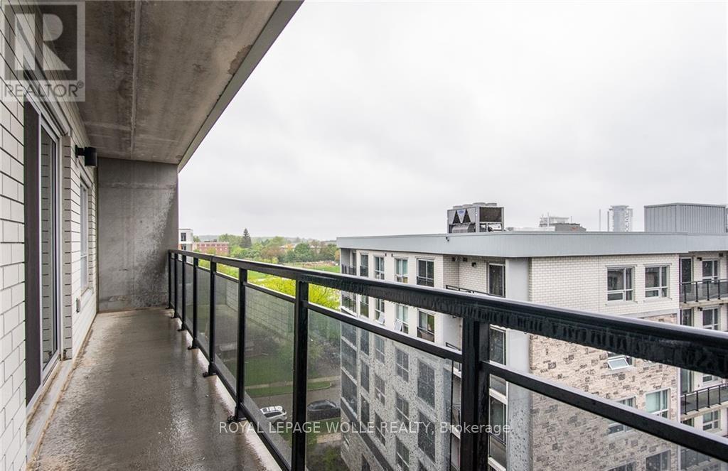 609F - 275 Larch Street, Waterloo, ON - Outdoor With Balcony With Exterior