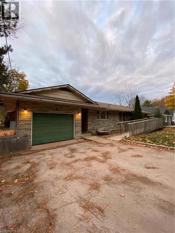 260 Main Street, Grimsby, ON - Outdoor