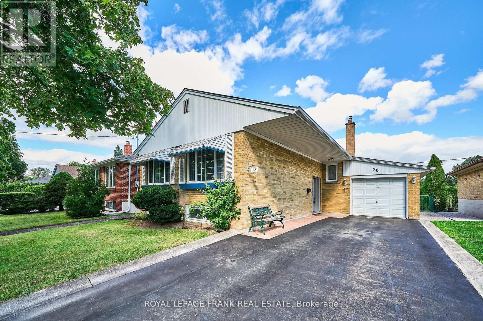 28 Winnipeg Road, Toronto (Kingsview Village-The Westway), ON - Outdoor