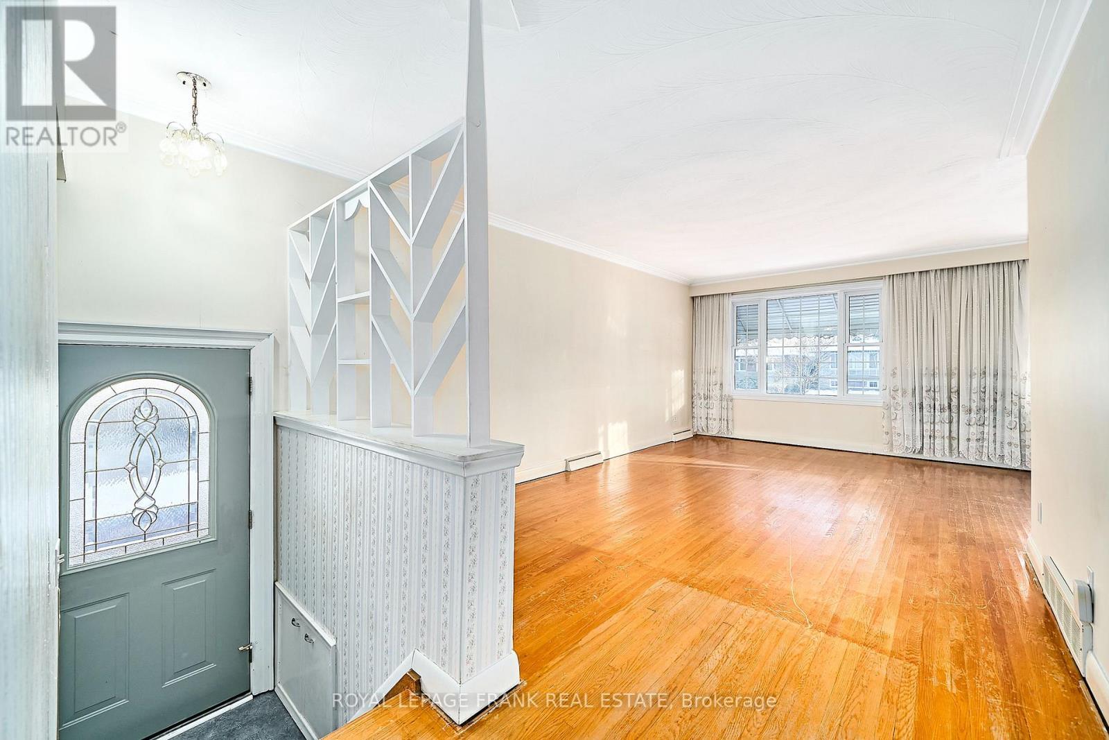 28 Winnipeg Road, Toronto (Kingsview Village-The Westway), ON - Indoor Photo Showing Other Room