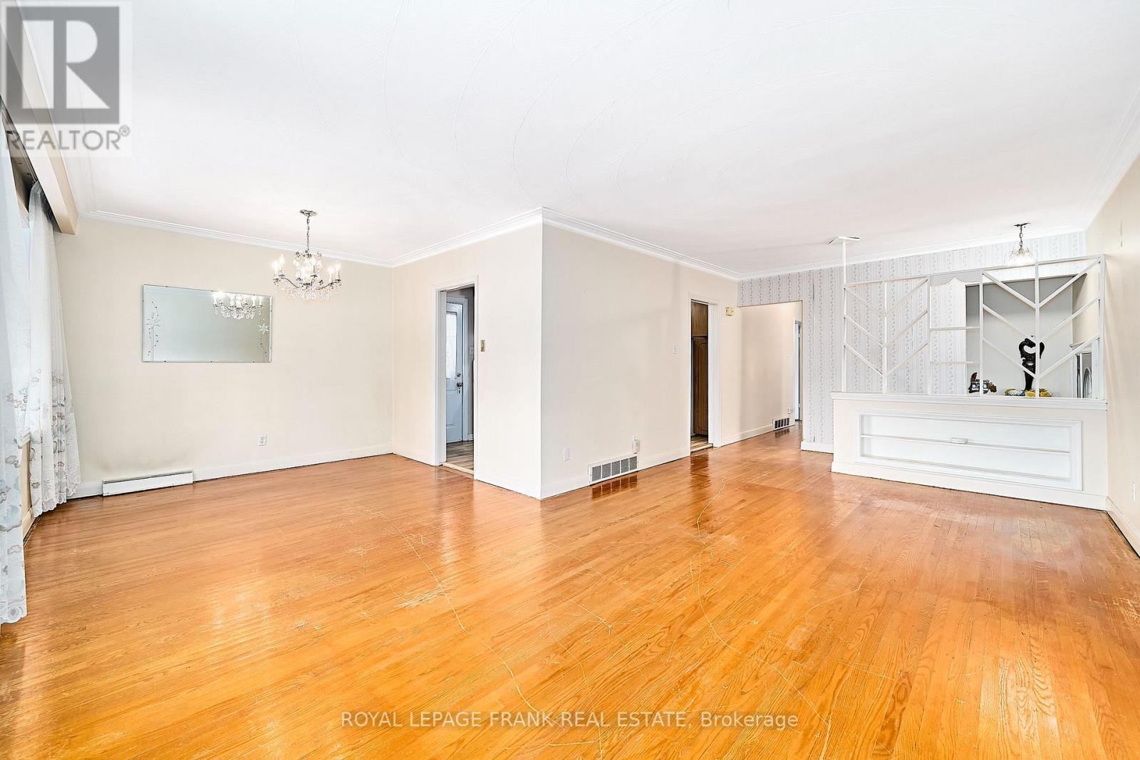28 Winnipeg Road, Toronto (Kingsview Village-The Westway), ON - Indoor Photo Showing Other Room