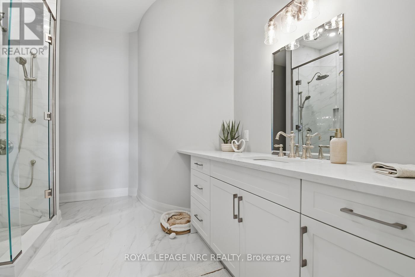 Model Suite 101 - 204 - 2 Arbourvale Common, St. Catharines (Glendale/Glenridge), ON - Indoor Photo Showing Bathroom