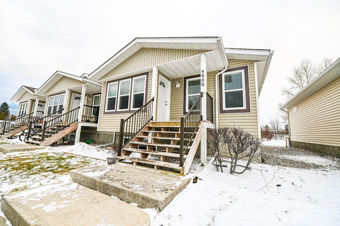 4866 Emerald Avenue, Canal Flats, BC - Outdoor