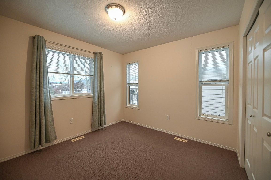 4866 Emerald Avenue, Canal Flats, BC - Indoor Photo Showing Other Room