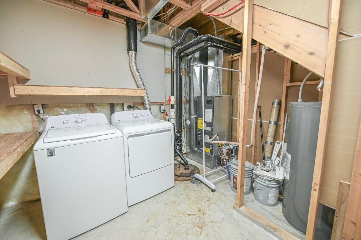 4866 Emerald Avenue, Canal Flats, BC - Indoor Photo Showing Laundry Room