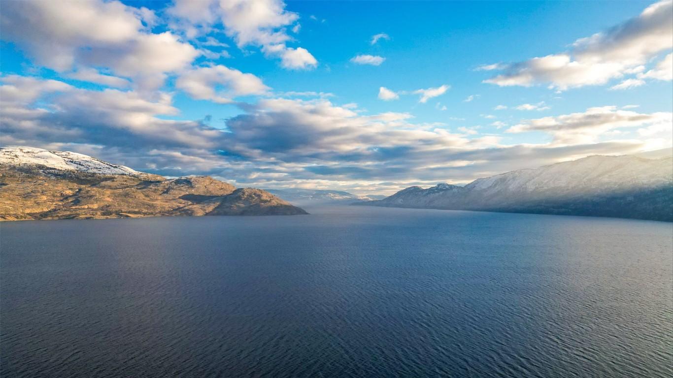 6178 Lipsett Avenue, Peachland, BC - Outdoor With Body Of Water With View