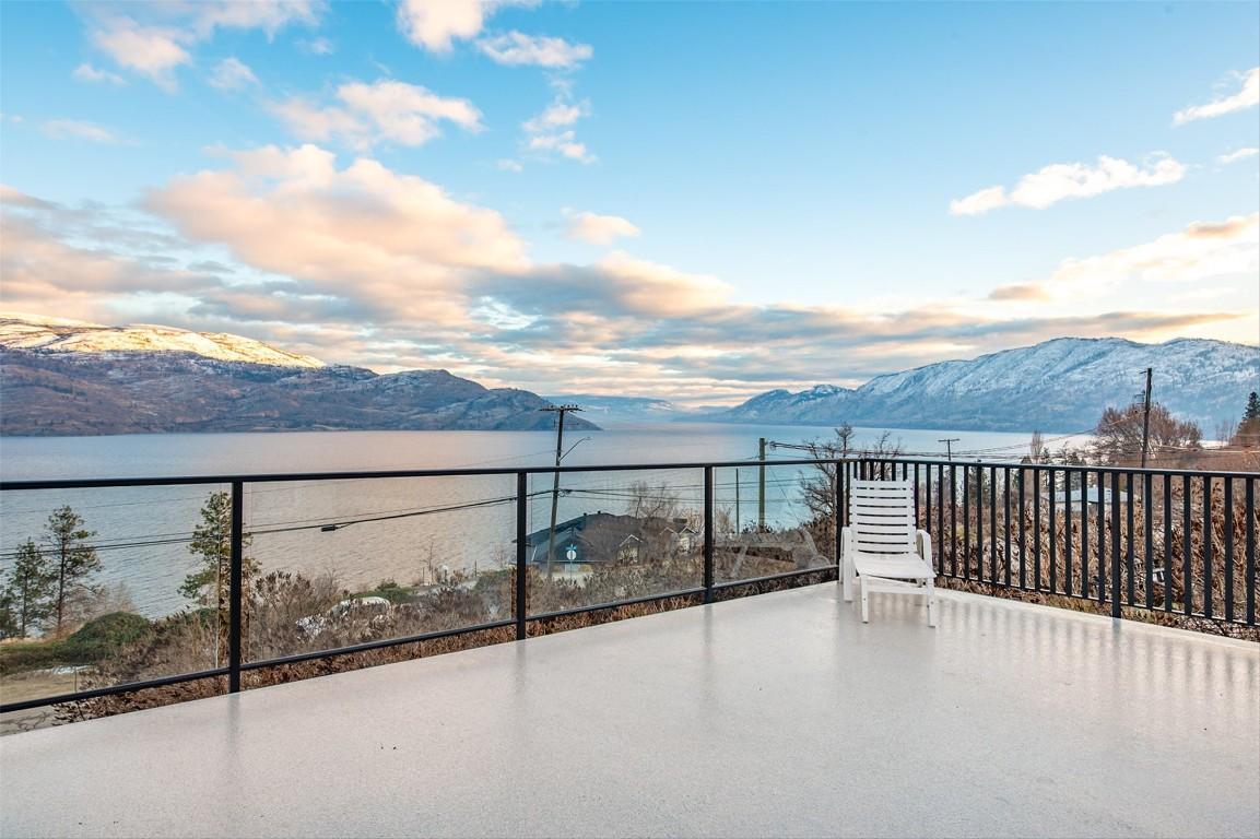 6178 Lipsett Avenue, Peachland, BC - Outdoor With Body Of Water With View