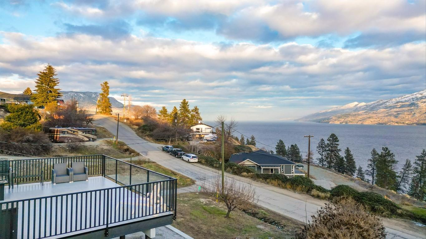 6178 Lipsett Avenue, Peachland, BC - Outdoor With Body Of Water With View